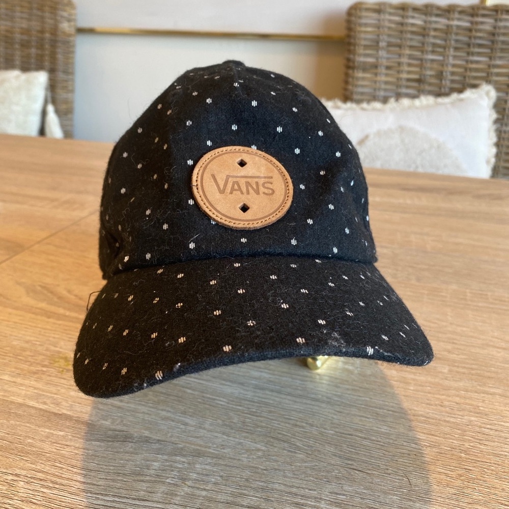 Vans polkadot women’s snapback hat w/ leather